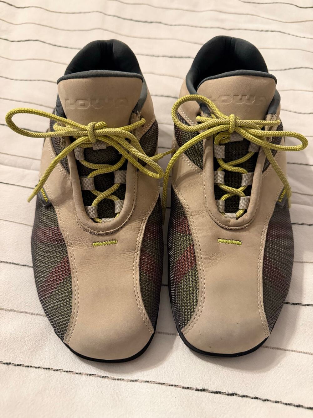 Lowa | Trainers Unique Suede and Mesh Construction with Yellow Laces